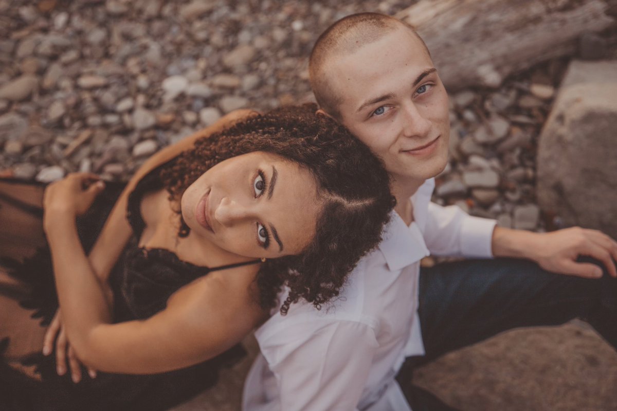 jasminehmoore_'s tweet photo. one year + a day until I get to marry you. 🤍 #october2022 https://t.co/mAeRkauNEE