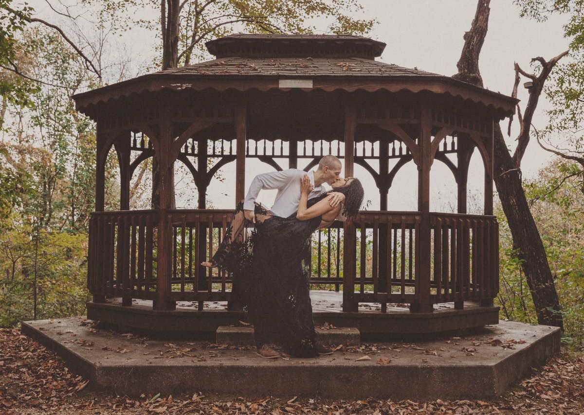 jasminehmoore_'s tweet photo. one year + a day until I get to marry you. 🤍 #october2022 https://t.co/mAeRkauNEE
