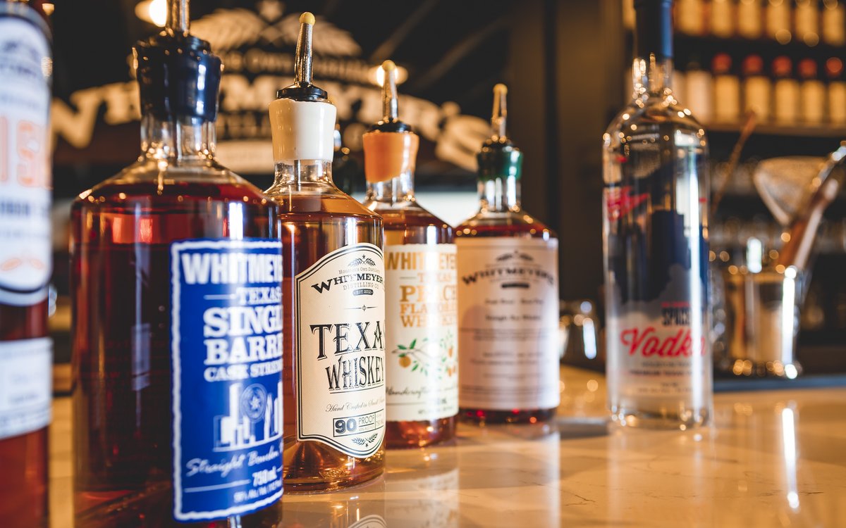 It's Whitmeyer's Wednesday &amp; Astros Game 5!

Open 3-11p today
Drink Specials from 3pm until 7pm
$8 Old Fashioned
$8 Lemon Drop
$6 Travis Tea
$6 19th Hole
$5 Pint of Beer with a shot of Peach or Texas Whiskey!

#astros #tastingroom #bourbon #houstonsown #Houston #texaswhiskeytrail