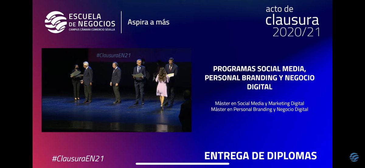 Hoy la mayoría de <a href="/ProtagonistasC/">Protagonistas del Cambio</a> no podemos estar en la <a href="/ENCamaraSevilla/">Escuela de Negocios</a> porque el trabajo nos lo impide. Pero llegamos al final de una etapa y no puedo estar más orgullosa de todos mis compañeros. ¡Lejos pero cerca! 🤍