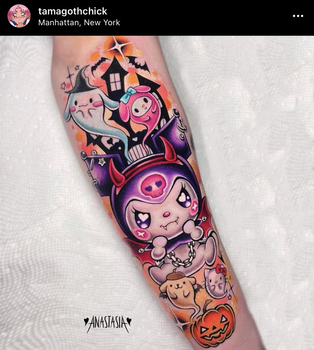 sat 8hrs for this piece in nyc by my friend ana!! 💖 please give her page a follow @tamagothchick https://t.co/73yN1FCl1a