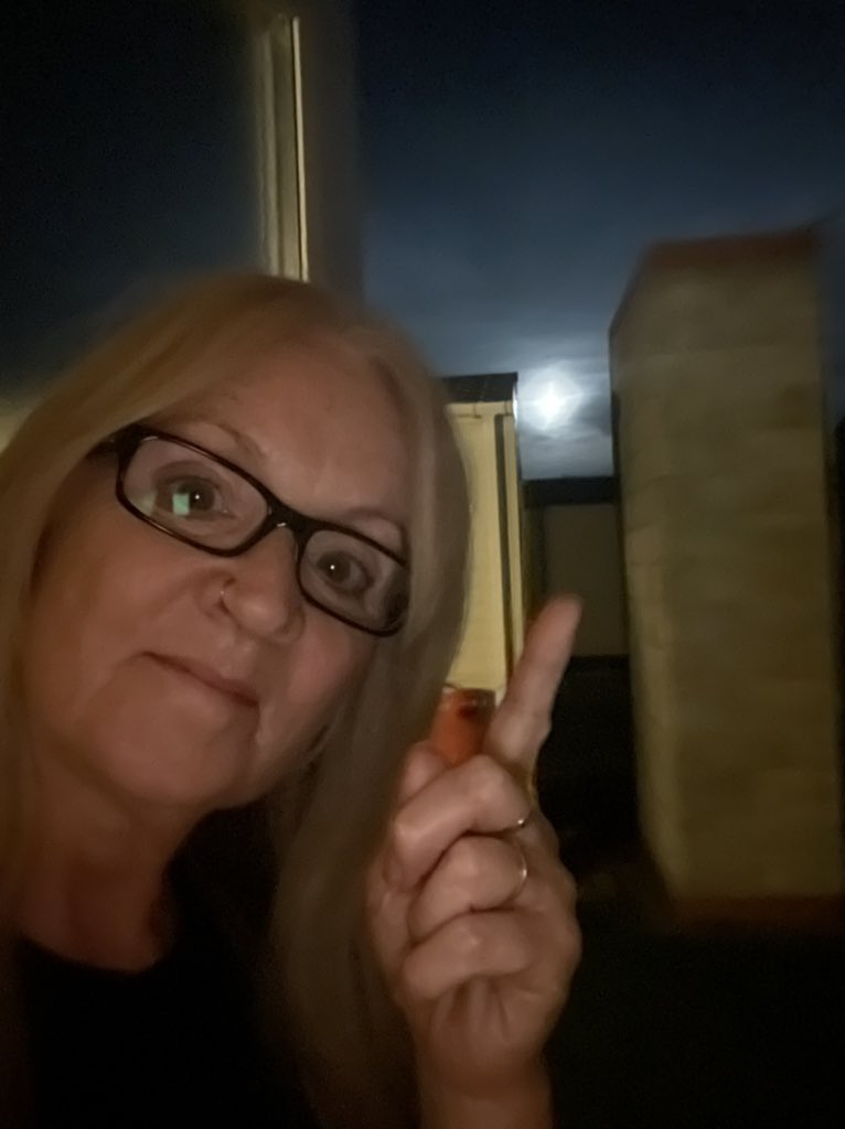 Caroline Aylott 💙 tweet media