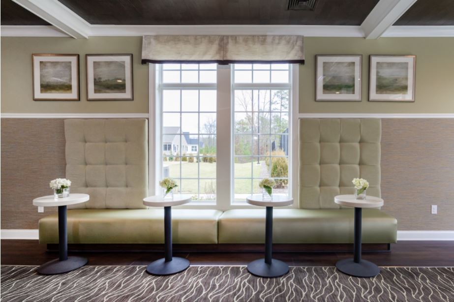 Heins_Marketing's tweet photo. Create a cozy space with Custom Booth & Banquette Seating by @NewEnglandSeating
.
Design credit: @deannasinteriordesigns Thank you!
Photo credit: @lindamcmanusimages
#custombooths #custombanquettes https://t.co/LLjLtzmDhf