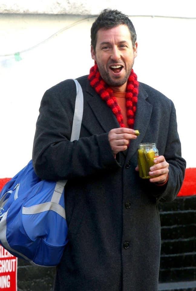 maddy_michellle's tweet photo. You don’t believe hot girls eat dill pickles? RIDDLE ME THIS THEN https://t.co/64Rt29NR7D