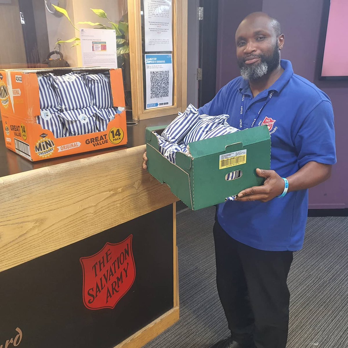 ilmCorner's tweet photo. Alhamdulillah, today we delivered 45 care packs to homeless residents at the @salvationarmyuk #Bradford.

Thank you for your #Dua and #donations. Without you, this wouldn't be possible. https://t.co/WWS2DrL7Zj