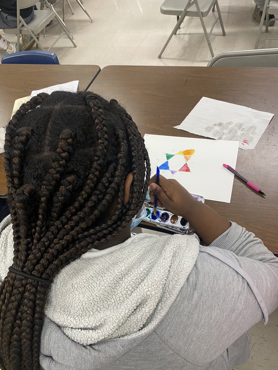 CoopertownMS's tweet photo. 7th grade Art students learning about primary, secondary, and tertiary colors and creating their own color wheels. https://t.co/GvlA7Jovv9