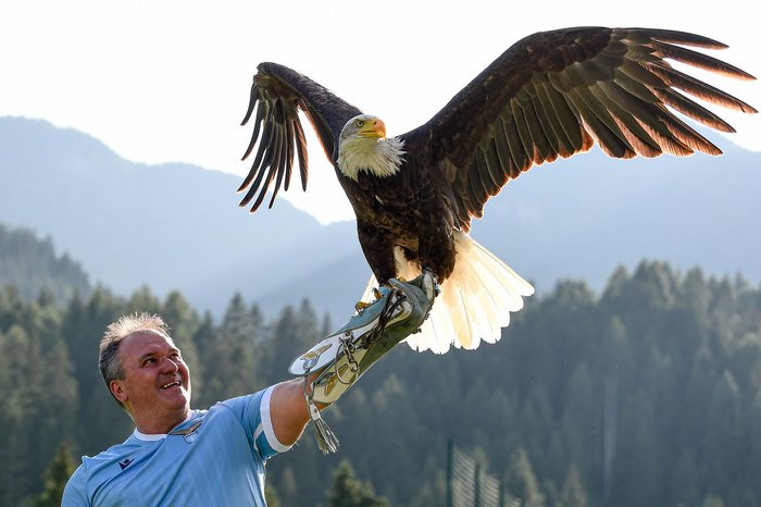 Dirdam2's tweet image. ¡Todos somos Juan!

Libertad de Saludo