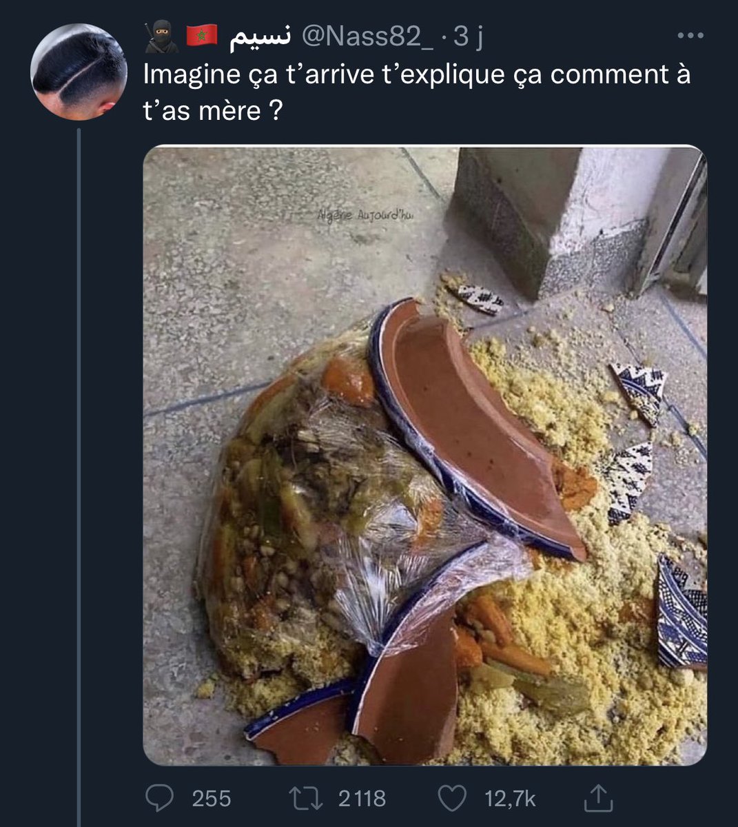 TopDesTwittos's tweet photo. Pendant ce temps sur Twitter https://t.co/MNgjGUVIL2