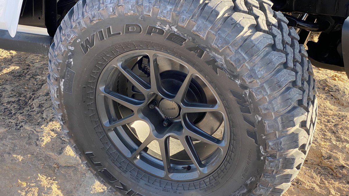 ForgelineWheels's tweet photo. Welcome to the future. The all-electric #jeep #wrangler #magneto takes the volts off-road with #forgeline #GS1R #openlug! https://t.co/IR1pYUqcSf https://t.co/AN9GPmrk8X