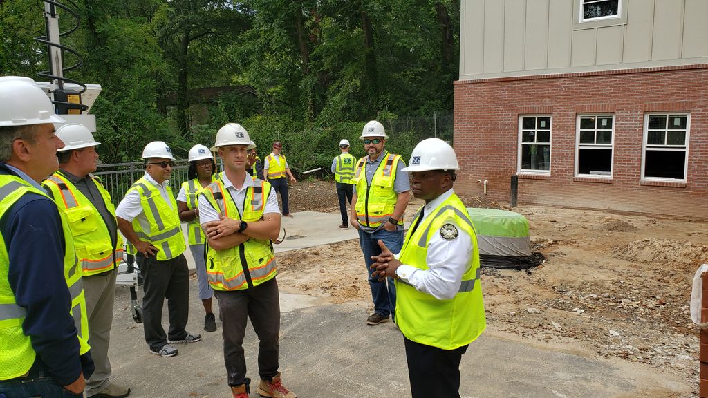 Atlanta_Police's tweet image. Chief Bryant &amp;amp; the @atlpolicefdn's Dave Wilkinson visited the construction site for new recruit housing on English Ave. The project will house about 30 recruits &amp;amp; allows them to live in the communities they'll likely be serving &amp;amp; to establish positive relationships. #MySafeATL