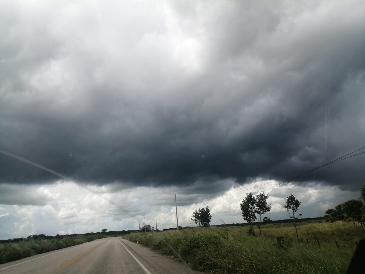 EdgarYucku's tweet photo. ¿Como ven las nubes? andamos por #Panaba #Yucatan https://t.co/MPL3bfzvjE