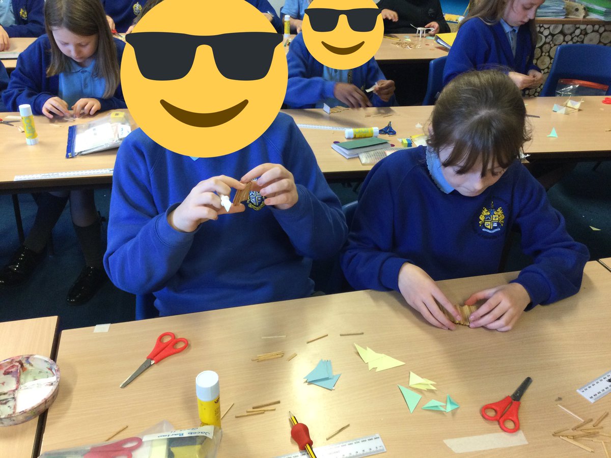 LSTClass09's tweet photo. Investigating joining techniques and applying what we have learned to build the strongest structure possible #STPSDT #framestructures #strengthen #reinforce https://t.co/XgVmtY3Ytg
