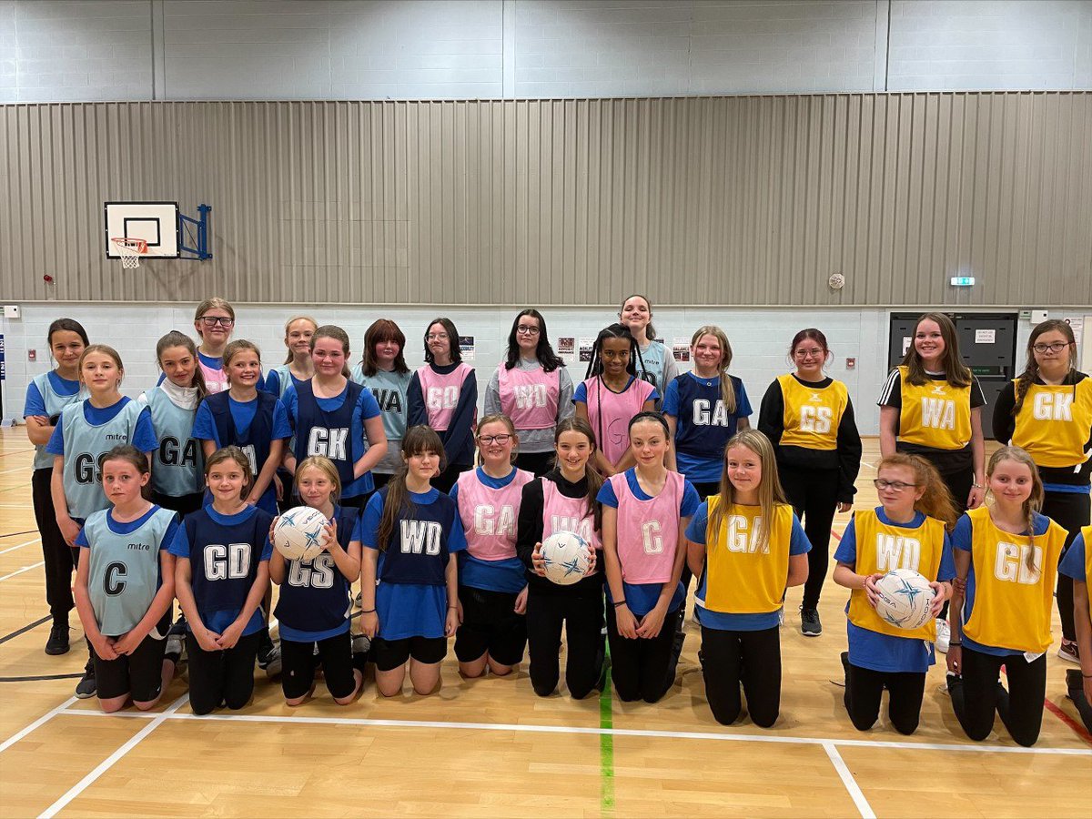 YA_OldAccount's tweet photo. Miss Sowerby and Miss Clarke are so impressed with the commitment and effort of everyone that is taking the opportunity to take part in Extra-curricular activities on offer in PE. Monday netball is hugely popular with some amazing talent on display #Yewfutures @brigantialearn1 https://t.co/5xDwbPmd5j