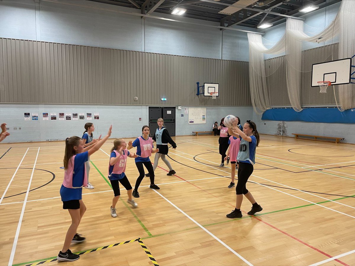 YA_OldAccount's tweet photo. Miss Sowerby and Miss Clarke are so impressed with the commitment and effort of everyone that is taking the opportunity to take part in Extra-curricular activities on offer in PE. Monday netball is hugely popular with some amazing talent on display #Yewfutures @brigantialearn1 https://t.co/5xDwbPmd5j