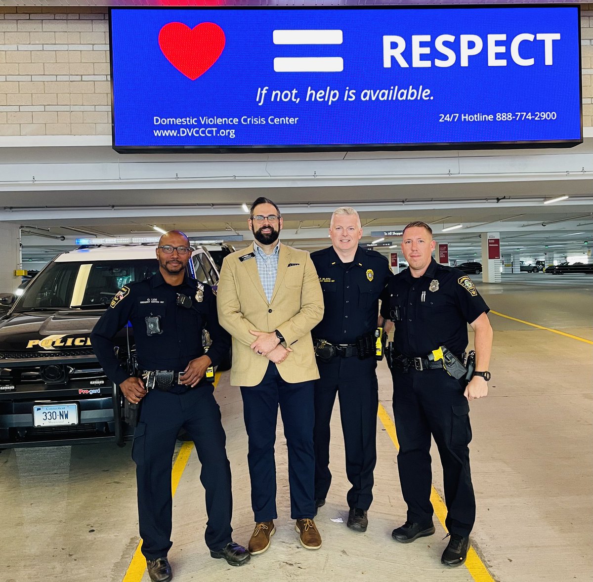 NorwalkCtPD's tweet photo. Thanks to Matt Seebeck and Brookfield Properties for supporting #DVAM and @DVCCCT #SoNoCollection https://t.co/E2ymNmYLOn