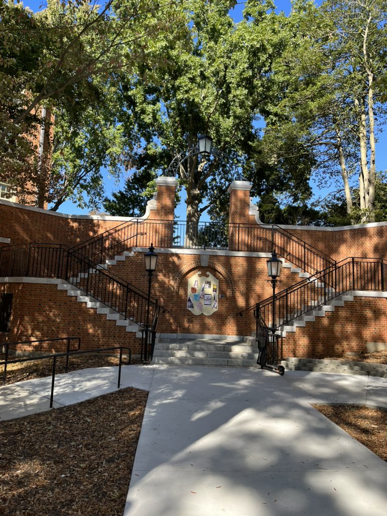 Wake Forest Alumni tweet media