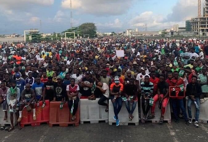 Aswagaawy's tweet photo. 1/3 #EndSARS poems

“Home is where we run to when the world flogs us &amp; some mothers are home waiting for children that will never return”

Today is the anniversary of the ugly event &amp; I share the poem in Memorial. 
#EndSARS #Oct202020 #WeWillNotForget
#EndSARSMemorial https://t.co/lwFIokSENb