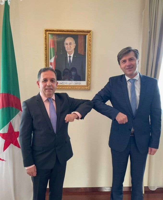 AmineKhelif's tweet photo. Promising exchange with @Mladen54887014, President of the Croatian chamber of agriculture on potential cooperation between 🇩🇿 &amp; 🇭🇷 in the agricultural sector. Our Croatian friends will soon have the opportunity to taste the famous #deglet_nour dates. 🇩🇿🤝🇭🇷 #Algeria #Hrvatska. https://t.co/ixP3JYgSjk