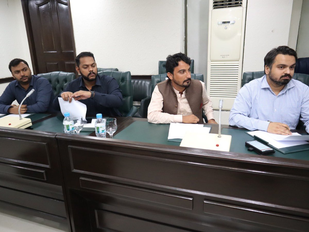 waqas_panjwani's tweet photo. I (Waqas Panjwani) had a fruitfull session 3rd EC Meeting of SMAP for the betterment of Salt Industry of Pakistan and debating over for the improvement of Export sector of Pink Salt and Specially thanks to Lahore EC Members on 20th Oct 2021 #smap #rmsalt #pinksalt #meeting https://t.co/CA2NnDolVJ