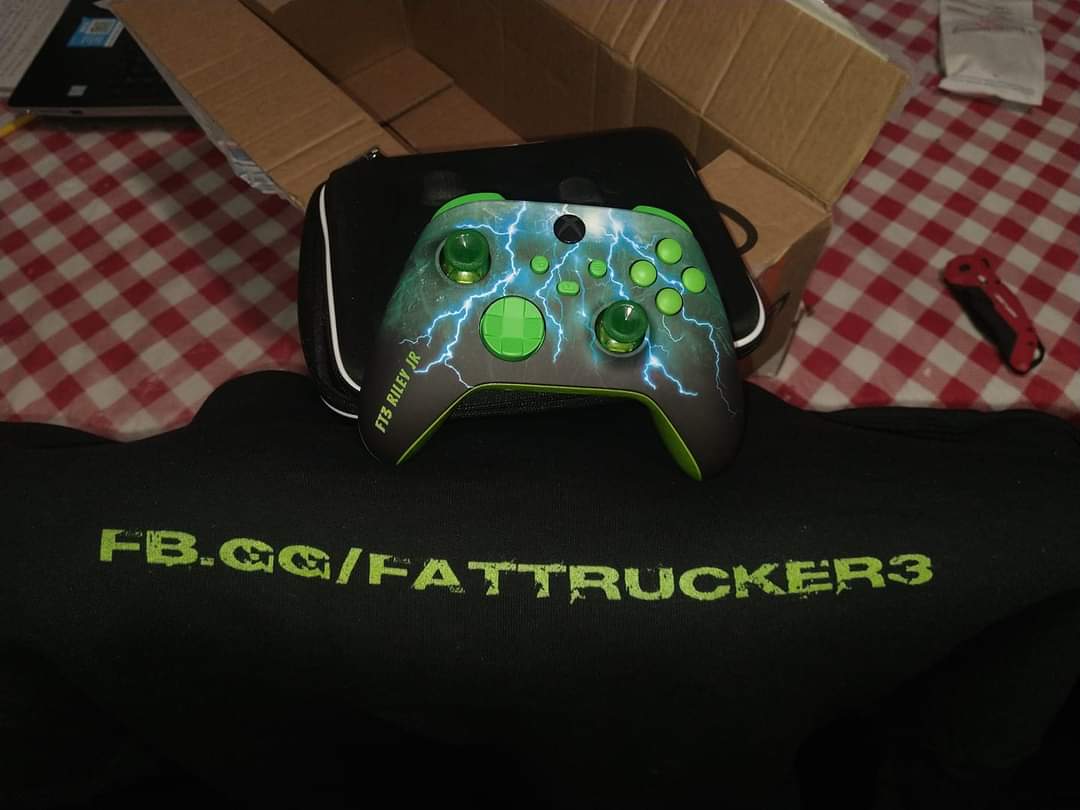 fat_trucker3's tweet photo. https://t.co/22K4g9H5fJ