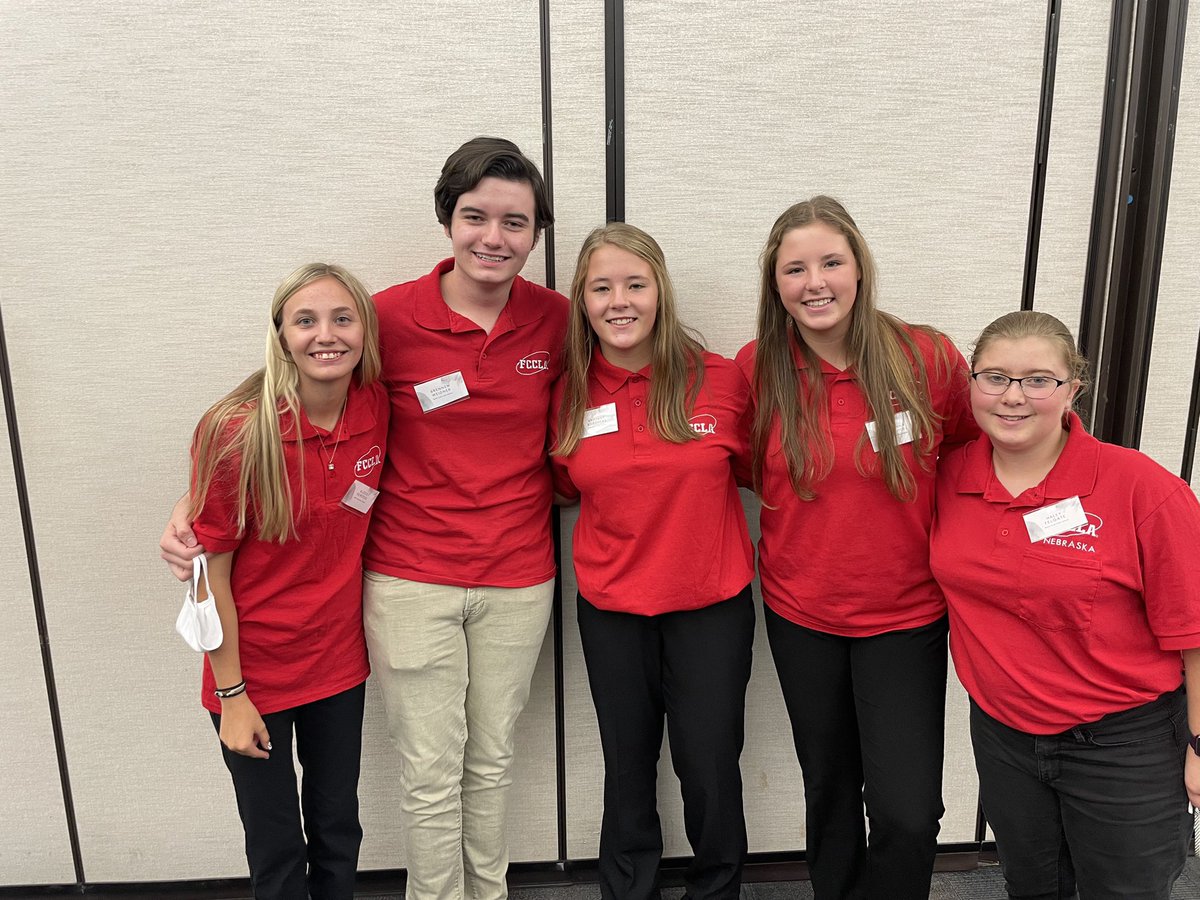 BC_FCCLA's tweet photo. 17 Students attended the District Leadership Conference in Norfolk. The Knowledge Bowl team went undefeated and won the DISTRICT CHAMPIONSHIP! Throughout the day the members listened to speakers on leadership skills, learned more about FCCLA opportunities and met other chapters! https://t.co/BMSzLrd2Td