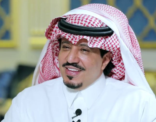 saeed_alowiran's tweet photo. العزيز #طلال_الرشيد مع حفظ الالقاب والمكانة 
 عرفته من الصغر وهو خير من يؤلف بين الناس ليكونوا على قلب رجل واحد. 
واجتماع الهامات والقامات في منزله لا يحتاج لمناسبة بل هو طبع متأصل و إرث متوارث
فتح للكل مجلسه وقبلها صدره والكلام عنه ما ينتهي ومعيب ان يختزل كل هذا من أجل مباراة https://t.co/imyqQmqSky