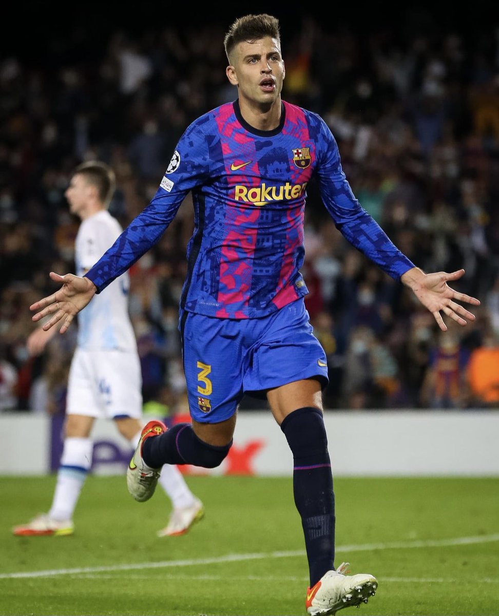 Piqueham tweet picture