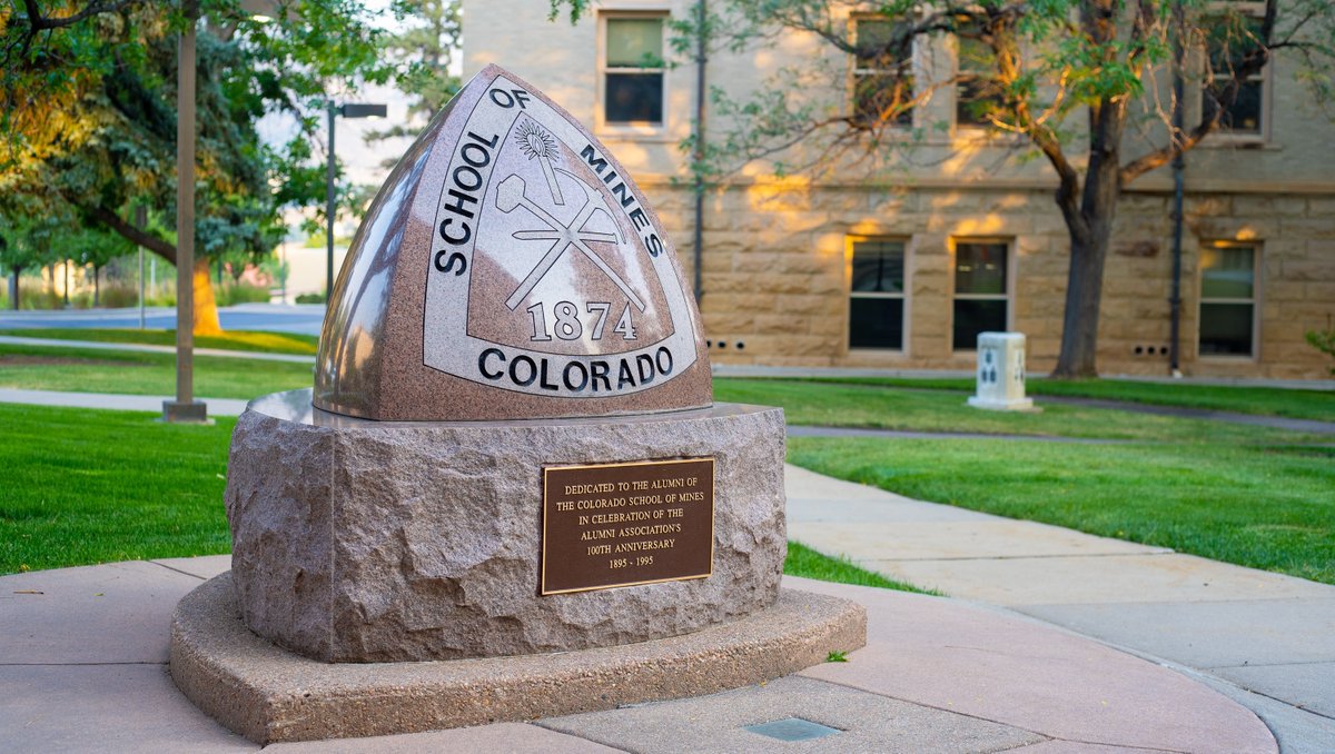 coschoolofmines's tweet photo. 4 Reasons to Apply to Mines Today:
1️⃣ Top ranked university in CO by U.S. News &amp; World Report
2️⃣ It's #FreeAppDaysCO Oct. 19-21 (@minesadmissions)
3️⃣00 Days of ☀️
4️⃣ Ranked #4 public university in the U.S. for salary potential by Payscale

Apply ➡️ https://t.co/N5XLFV3NM3 https://t.co/ZeGTqilpQZ