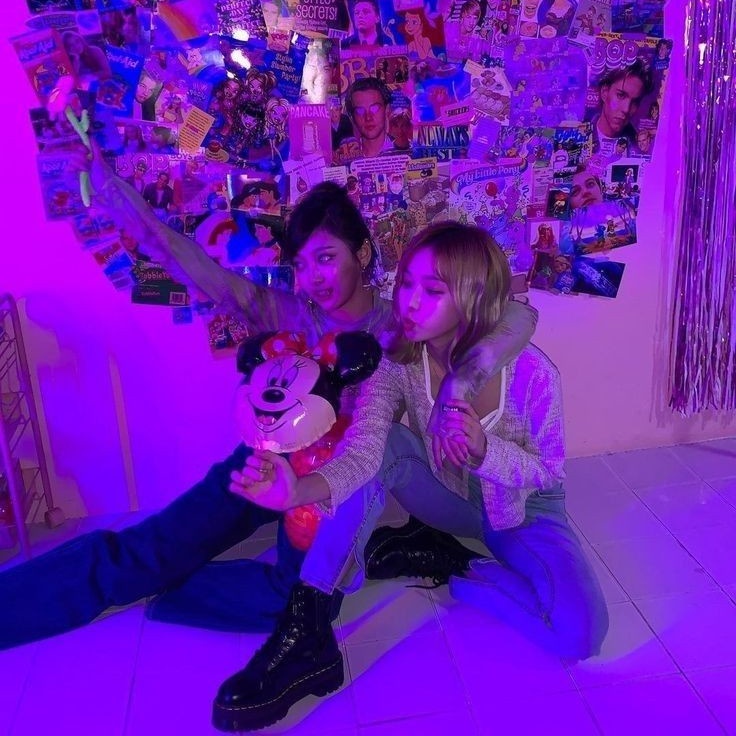 sunisundee's tweet photo. ⠀ ⠀⠀𝗦𝗁𐐫𐐫𝗍! 𝐓𝖺𝗄𝗲 𝖺 𝗉𐐼𝗇𝗈𝗋𝖺ꭑ𐐼 : 📸 
⠀ ⠀ 𝐭σ𝖽𝖺ꭚ𝗌 𝗎̈𝗉𝖽𝖺𝗍ē ≡ 𝖕𝗁𝗈𝗍𐐫𝗀𝗋𝗮𝗽𝗁 억 https://t.co/ilPVdWvDoK