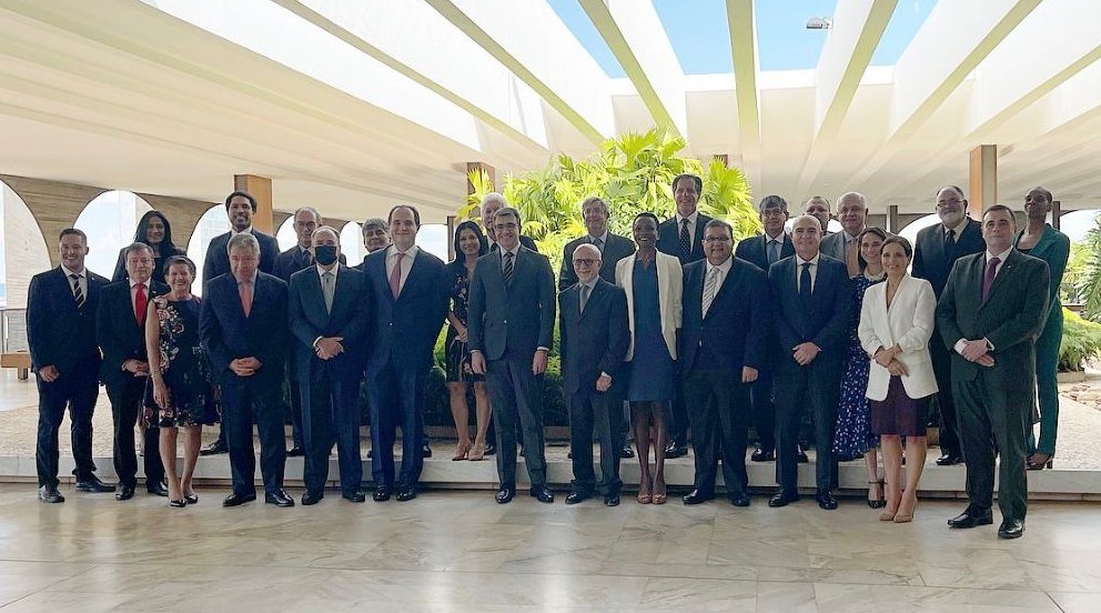 Hoy participamos en la primera reunión presencial del <a href="/GrulacB/">Culturagrulacbsb</a> realizada en la sede del <a href="/ItamaratyGovBr/">Itamaraty Brasil 🇧🇷</a> y liderada por el canciller Carlos França. Temas de interés de la región fueron discutidos en el encuentro.
<a href="/jguaido/">Juan Guaidó</a> <a href="/matebe/">Maria Teresa Belandria</a> <a href="/RExterioresVe/">Relaciones Exteriores VE</a>