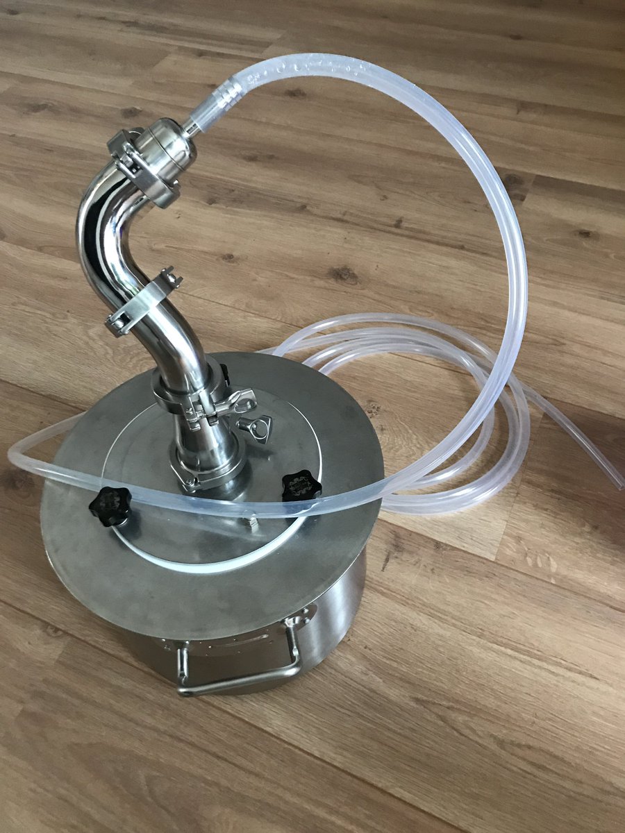 skeeem's tweet photo. @danielesesta 1/2 @danielesesta I developed this pan which can turn 50% of any type of contaminated/sea water into clean drinking water with nothing more than just a simple fire. It’s made from strong stainless steel and its production costs are about $100usd at small scale... https://t.co/qDckHXejHS