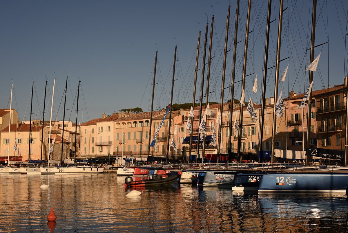 PhotoPhil88's tweet photo. Dans le port de Saint-Tropez 
#magnifiquefrance #francemagique francephotolovers #baladesympas #cotedazur #provence #var #sainttropez #portsainttropez #swanonedesign https://t.co/XimIVrJzyE