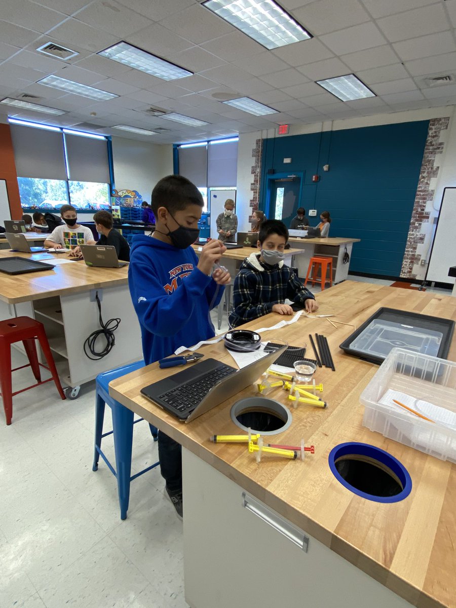STEMatWSES's tweet photo. STEM6 is finally starting construction on their hydraulic machines. Who knew engineering had so much prep work😉 @WSESSmithfield @IWCSchools @IAspire2Inspire https://t.co/y7zcfLdzZh