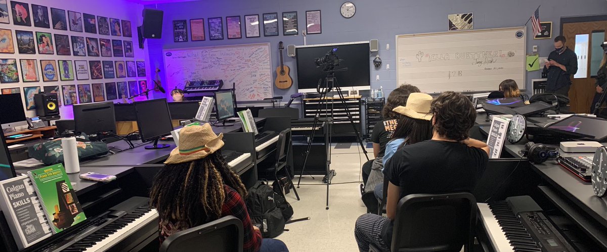Incredibly grateful for <a href="/ColganMusicTech/">Colgan Music Tech</a> &amp; @MrMillsCCHS invitation to Ella’s tiny desk performance.  From love to loss, she did a masterful job on taking us on a musical journey.  So talented! Please invite again!! #gosharks <a href="/BuettnerFamily/">Buettner Family</a>