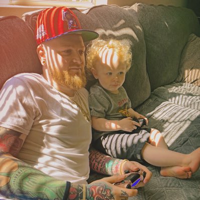 EvryoneH8sChris's tweet photo. #NewProfilePic 📸
#ActionJaxon 👶🏼🎮 https://t.co/F2Btefta1O
