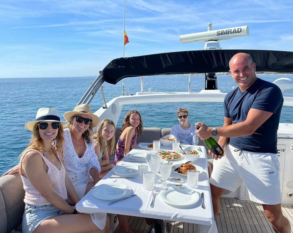MaiaFair's tweet photo. What a wonderful day with our guests onboard today. With ‘British summertime’ ending in 10 days, why not come and experience our ‘endless summer’ ? We are available for charter all year round from our beautiful home port of Puerto Banus, Marbella.

#boat… https://t.co/rMIjpFUxmz https://t.co/YhE4XCYMlM