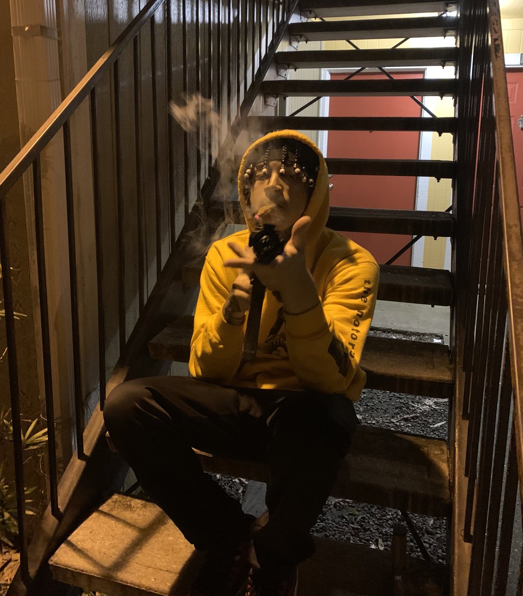 bsogoon's tweet photo. Real deal Goon bih I’m out on bond now 😈🌪 #goontober #viral https://t.co/KkG3zpkiuK
