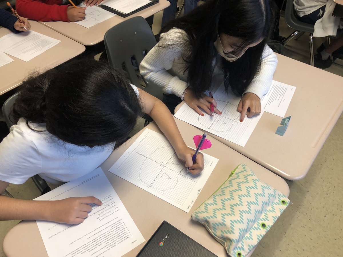 MrsDiamondLCPS's tweet photo. Practicing plotting points on the #coordinateplane to create an image #October #jackolantern @JML_MS_Official https://t.co/ntIUmDJcpF