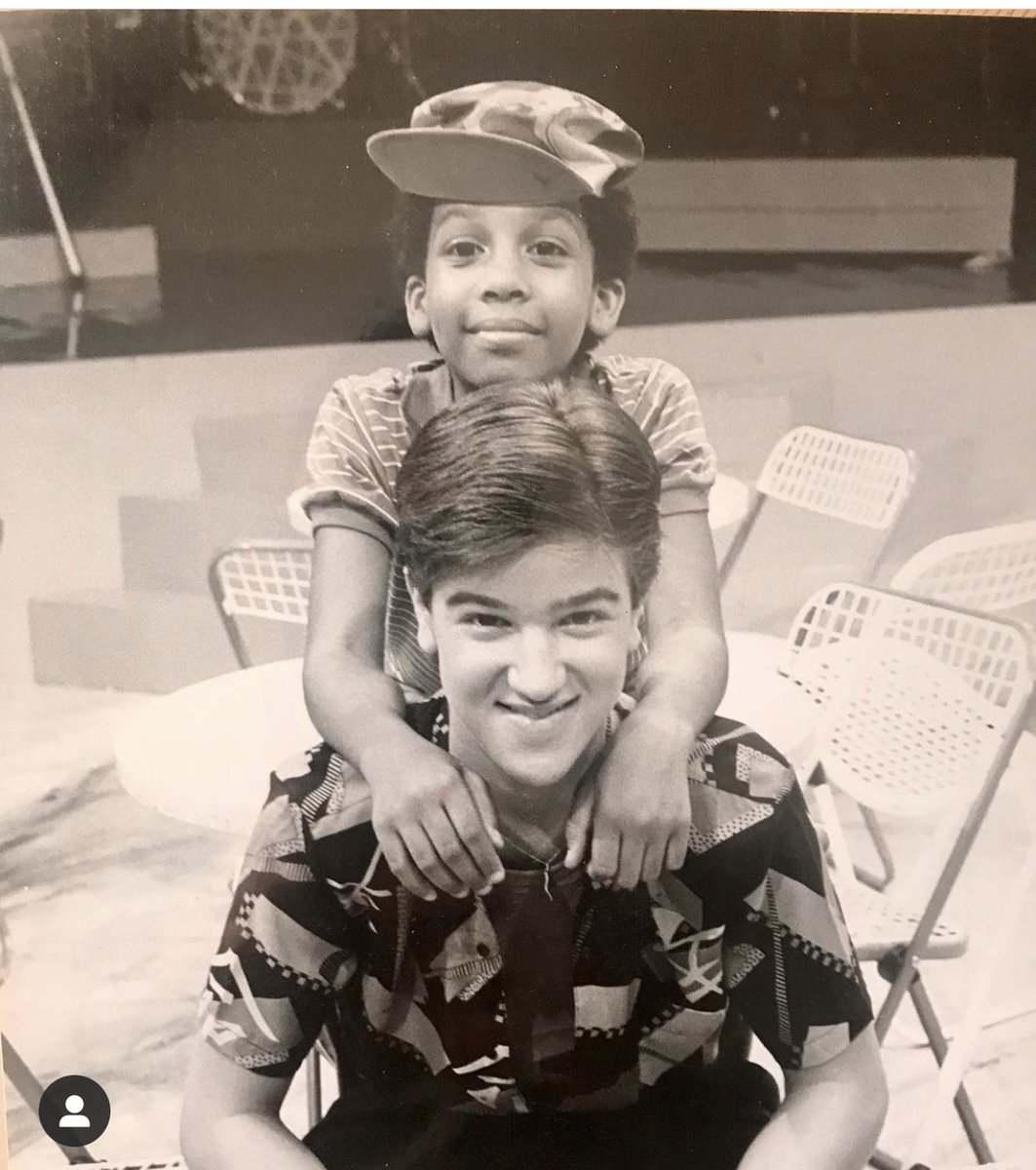 More w/ "Mickey" on the <a href="/KidsIncPodcast/">Kids Inc Podcast</a> is now live on Youtube! @JerrySharell talks about his favorite episodes, how he might have done some things differently &amp; shares more wonderful memories.  One of us might get super emotional! Check it out:
youtube.com/watch?v=1YmCmu…
#KidsInc