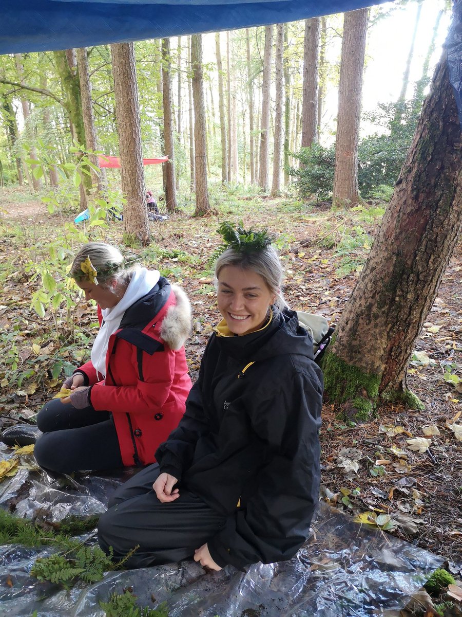 ayrshirekelc's tweet photo. Making crowns, tiaras and halos in our forest sessions today ๐๏ฟฝ๏ฟฝ๏ฟฝ๏ฟฝ
problem solving, story telling and a show and tell ๐
@ELCScotGov @EALeisure #DeanCastle #hncforestkindergarten #natureisfun https://t.co/XjvcdZ7U43