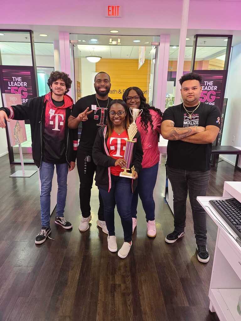 Danard Watts (@danard262) on Twitter photo Thank you Bennie for celebrating the AU mall team for leading in TFB last month! Lead the market and 100% participation! <a href="/MitchClabeaux/">Mitch Clabeaux</a> <a href="/TMOthad/">Thad Tipton</a> <a href="/emilynellf/">Emily Fyne</a> <a href="/DGurosky/">D GUROSKY</a> Thank you Bennie for celebrating the AU mall team for leading in TFB last month! Lead the market and 100% participation! <a href="/MitchClabeaux/">Mitch Clabeaux</a> <a href="/TMOthad/">Thad Tipton</a> <a href="/emilynellf/">Emily Fyne</a> <a href="/DGurosky/">D GUROSKY</a>