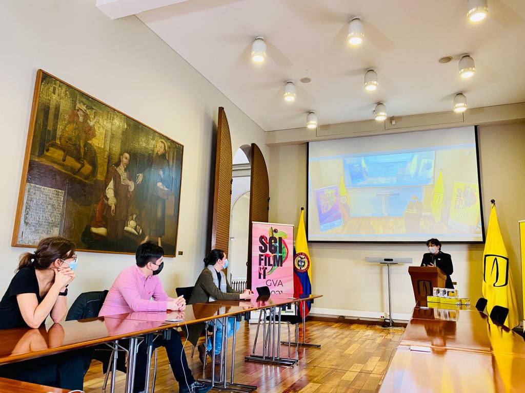 CienciasUAndes's tweet photo. Hoy realizamos entrega de los premios al equipo ganador de la #Hackatón @scifilmit - Bogotá Uniandes 2021,🔥 donde investigadores y artistas combinaron sus conocimientos durante 3 días para producir cortometrajes científicos. 🎬🎧🔬 https://t.co/HvlGqM58US