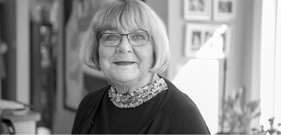 VoltaReview's tweet photo. “The first chapter is very important for me in setting up my story. It takes me forever to write the first chapter. ... However, when I get the first chapter done, I know where I’m going.”

Read the rest of Aliza Prodaniuk's interview with Gail Bowen here: https://t.co/NYIaDnLzOA https://t.co/ojcPqL2bck