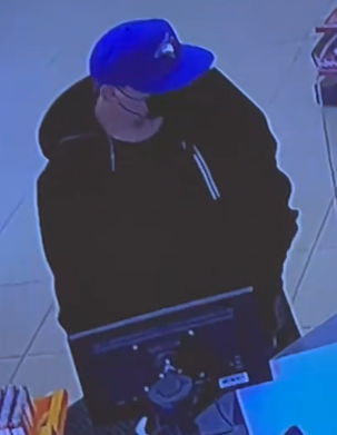 #HuronOPP &amp; #WellingtonOPP are seeking tips to help identify this person of interest that used a stolen credit card to make some purchases in Wingham earlier this month.  If you can identify this person please give the OPP a call at 1-888-310-1122 or contact <a href="/hc_crimestopper/">HC Crime Stoppers</a> ^js