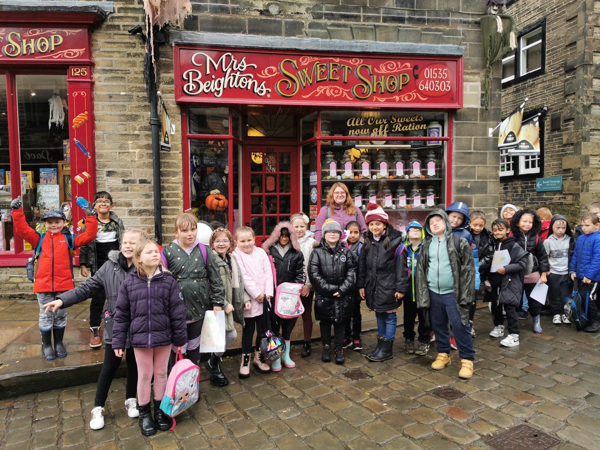 church_prim's tweet photo. A fantastic day visiting Haworth for our #localstudy with @Y4church_prim @y3church @Donnaxj600s @chris_brownsell @BradfordBronte @BronteParsonage @HistoryPrimary @Mr_S_Tiffany The local church we’re incredible &amp; so many great questions asked 😊 @WeAreBDAT @amazingholt #history https://t.co/LNtbyomKkU