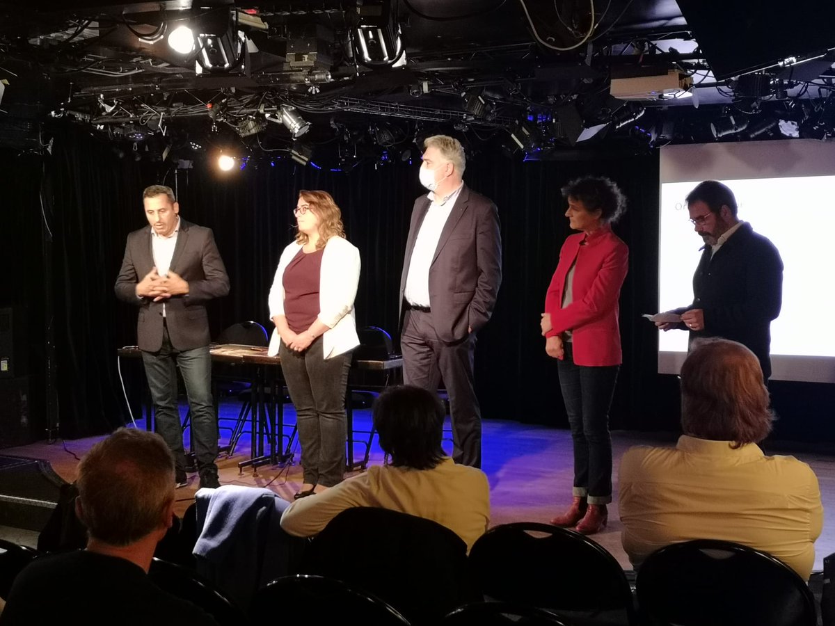 Agir_93's tweet photo. Présentation du bilan et des perspectives par les référents départementaux de la majorité présidentielle. 

#maisoncommune https://t.co/GzGQLRh2dL