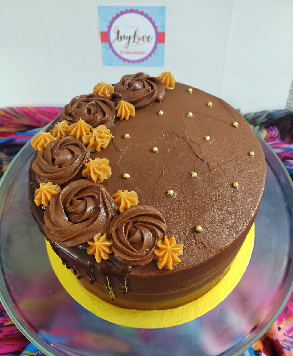 Any_Salo's tweet photo. AMORES LES PRESENTO… 

🤤🤤🤤LA TORTA DE HOY🤤🤤🤤

Rt para llegar a más personas 🥺🥺🥺

Torta de chocolate y ganache rellena de arequipe 🤤🤤🤤🤤😍😍😍🤩🤩🤩🤩 https://t.co/O1rh5n48E7