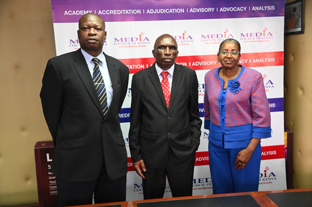 The executive committee of the Association of Professional Broadcasters in Kenya (APB) signing an MOU with the <a href="/MediaCouncilK/">Media Council of Kenya</a> (MCK) that will see MCK collaborate with APB in its programs that include mentorship, training and networking. <a href="/DavidOmwoyo/">David Omwoyo, MBS</a>
<a href="/omoleasiko/">omole asiko</a>
<a href="/GesoraThomas/">thomas gesora</a>