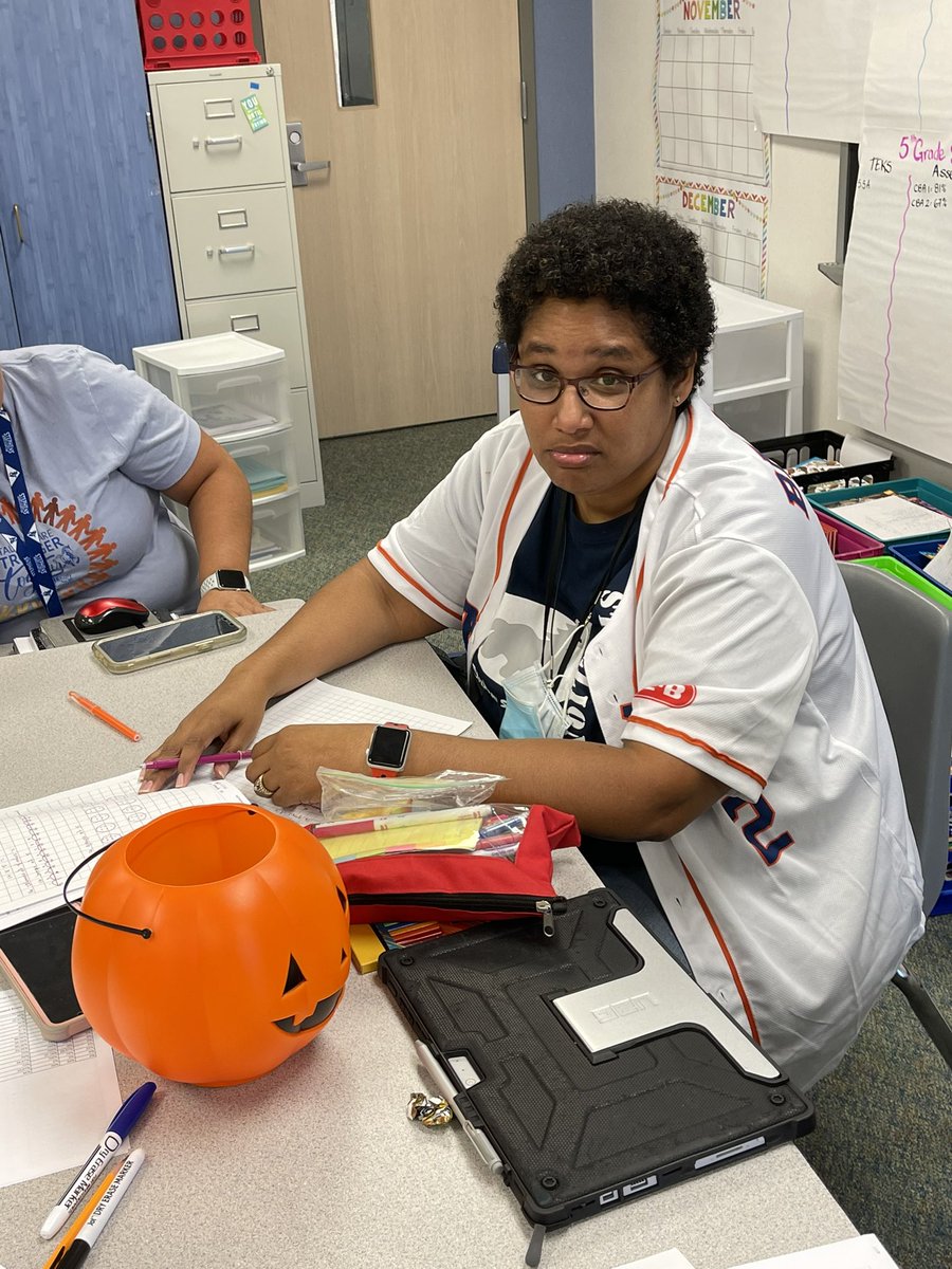 You know a <a href="/Vontoure_Math/">Vontoure Learning</a> Learning PD is Great when a teacher doesn’t want to leave the meeting! I admire Ms. Reed’s energy! Thanks <a href="/USEStallions/">Stephens Elementary</a> for inviting me share some math strategies with your 3rd-5th teams!  

<a href="/Vontoure_Math/">Vontoure Learning</a> <a href="/katyisd/">Katy ISD</a> #vontourelearning