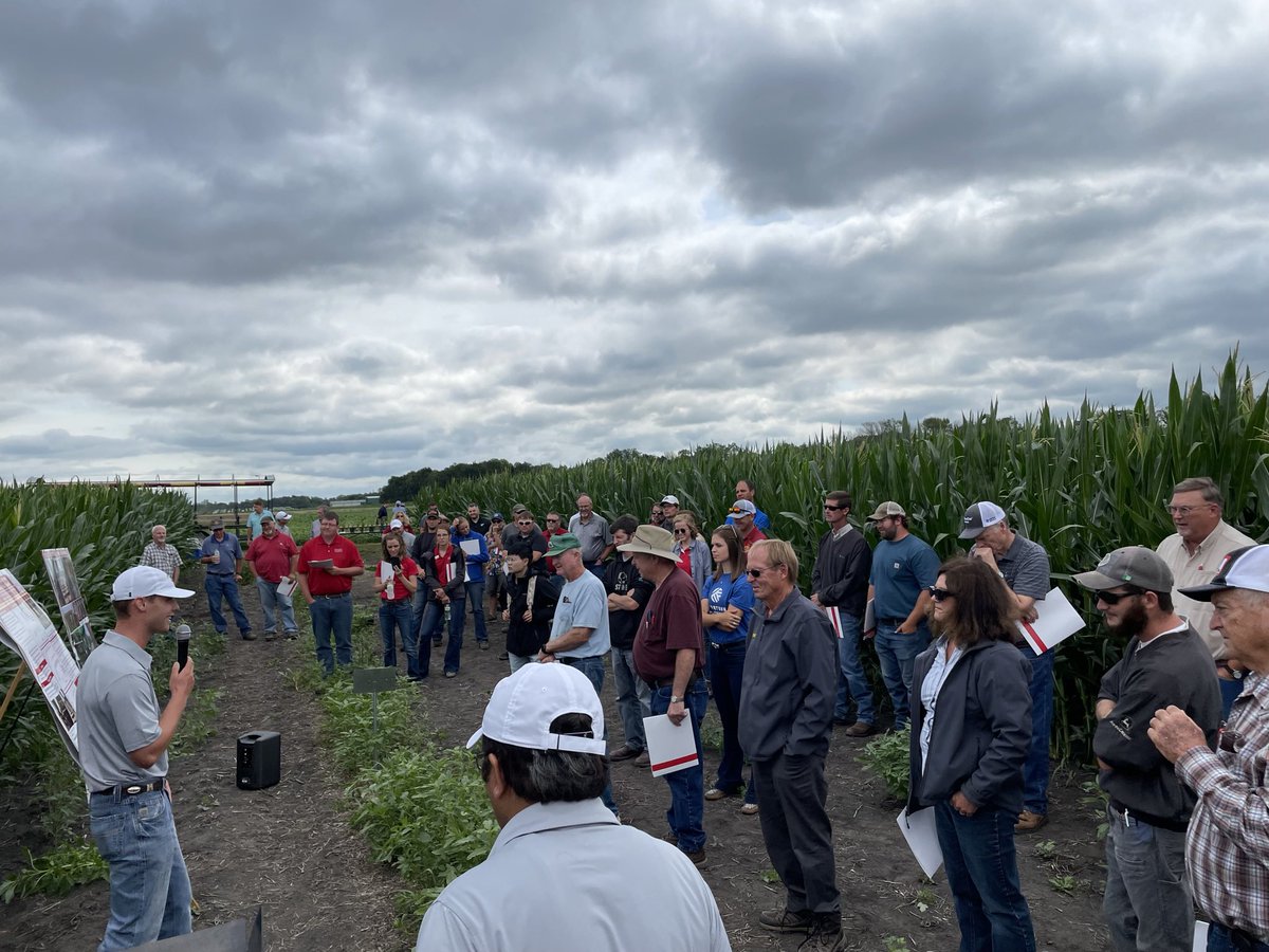 Avery Bennett tweet media